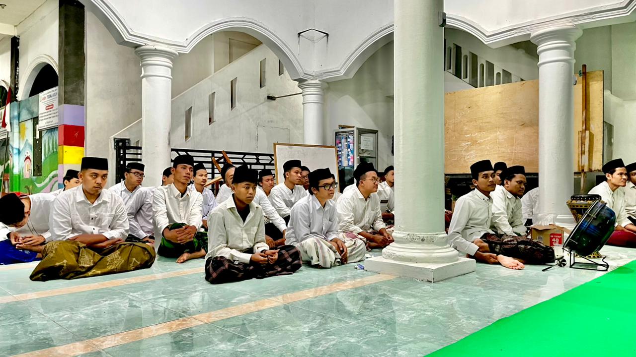 Membangun Masa Depan: PP Hidayatul Mubtadi'ien, Tempat Pendidikan yang Menginspirasi di Cilacap